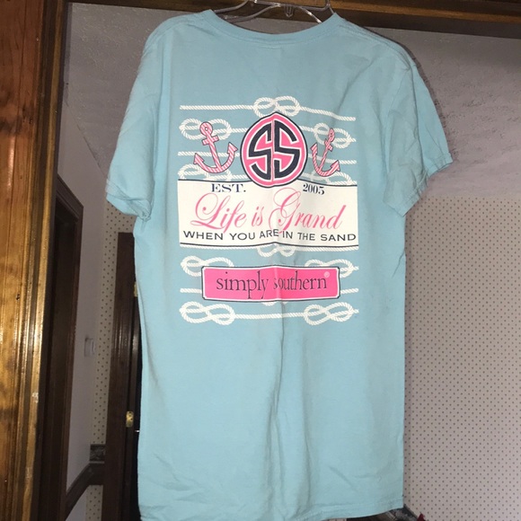 Simply southern shirt-barely worn - Picture 2 of 2